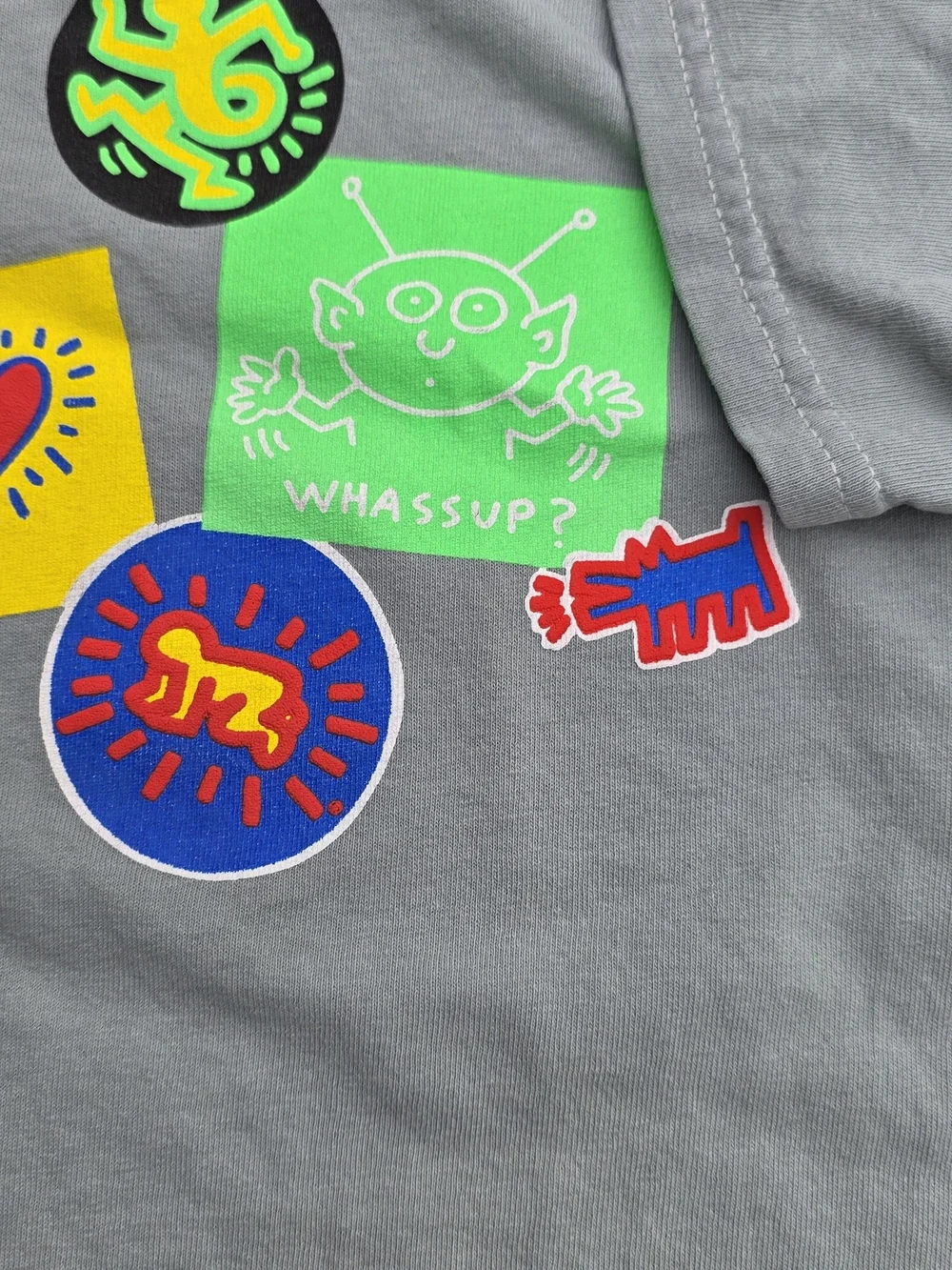 K. Haring Men's Green Short Sleeve Tee with Neon Pop Graphics Size Medium - Picture 6 of 8